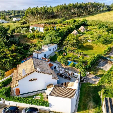The Far End Surf House - Surf & Yoga Holidays Lourinhã Esterno foto