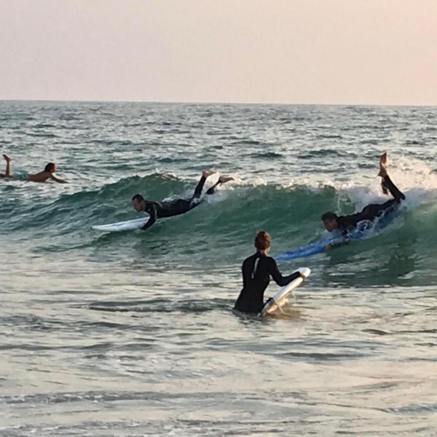 The Far End Surf House - Surf & Yoga Holidays Lourinhã Esterno foto