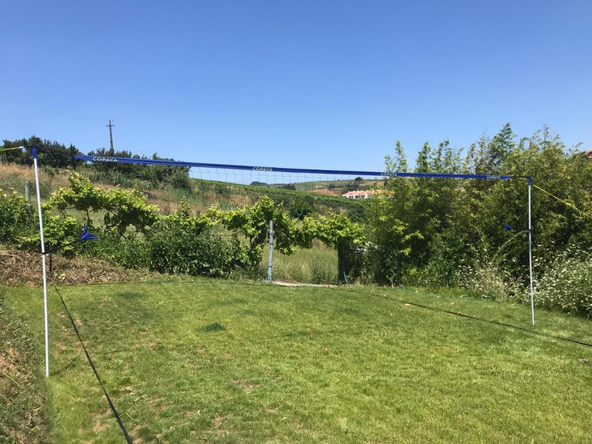 The Far End Surf House - Surf & Yoga Holidays Lourinhã Esterno foto