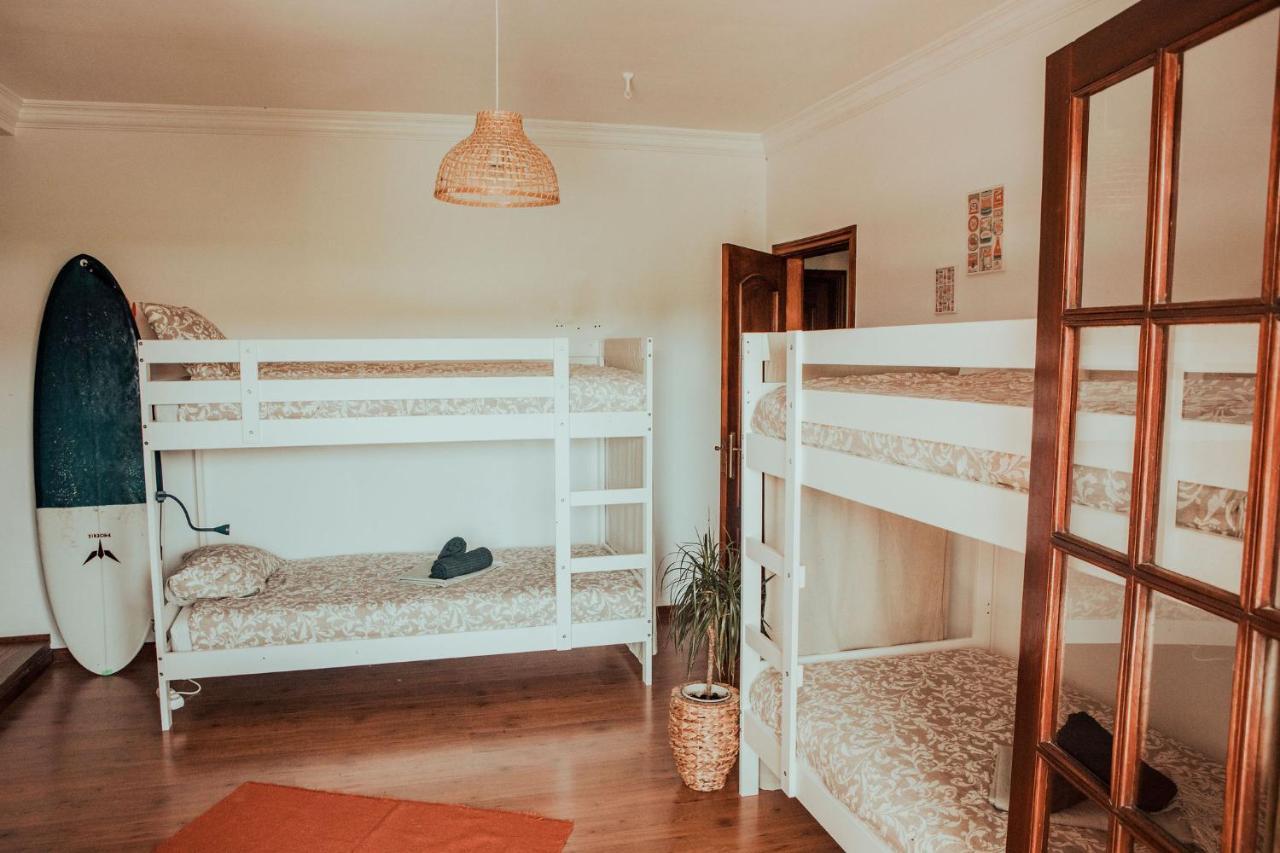 The Far End Surf House - Surf & Yoga Holidays Lourinhã Esterno foto