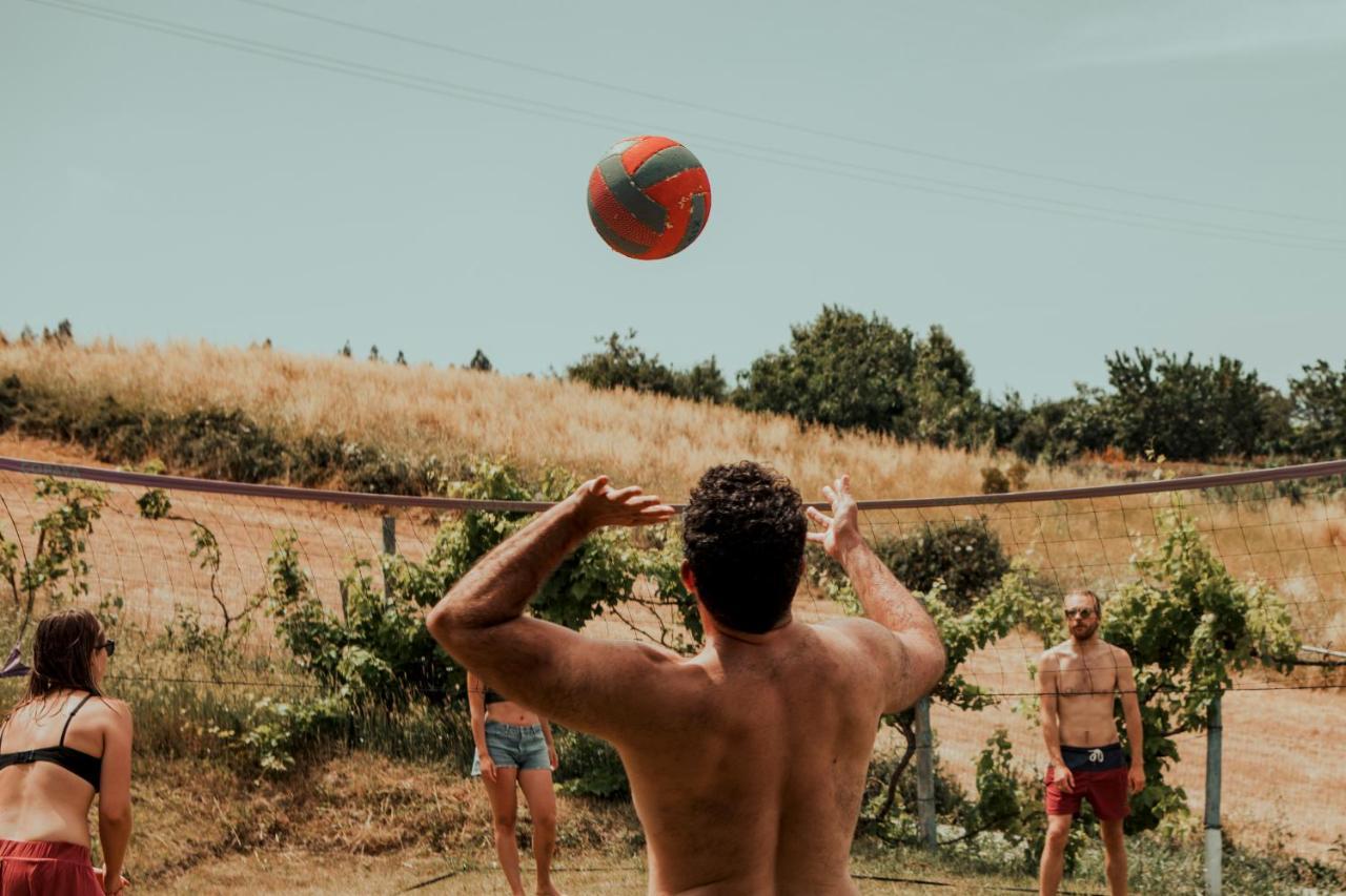 The Far End Surf House - Surf & Yoga Holidays Lourinhã Esterno foto