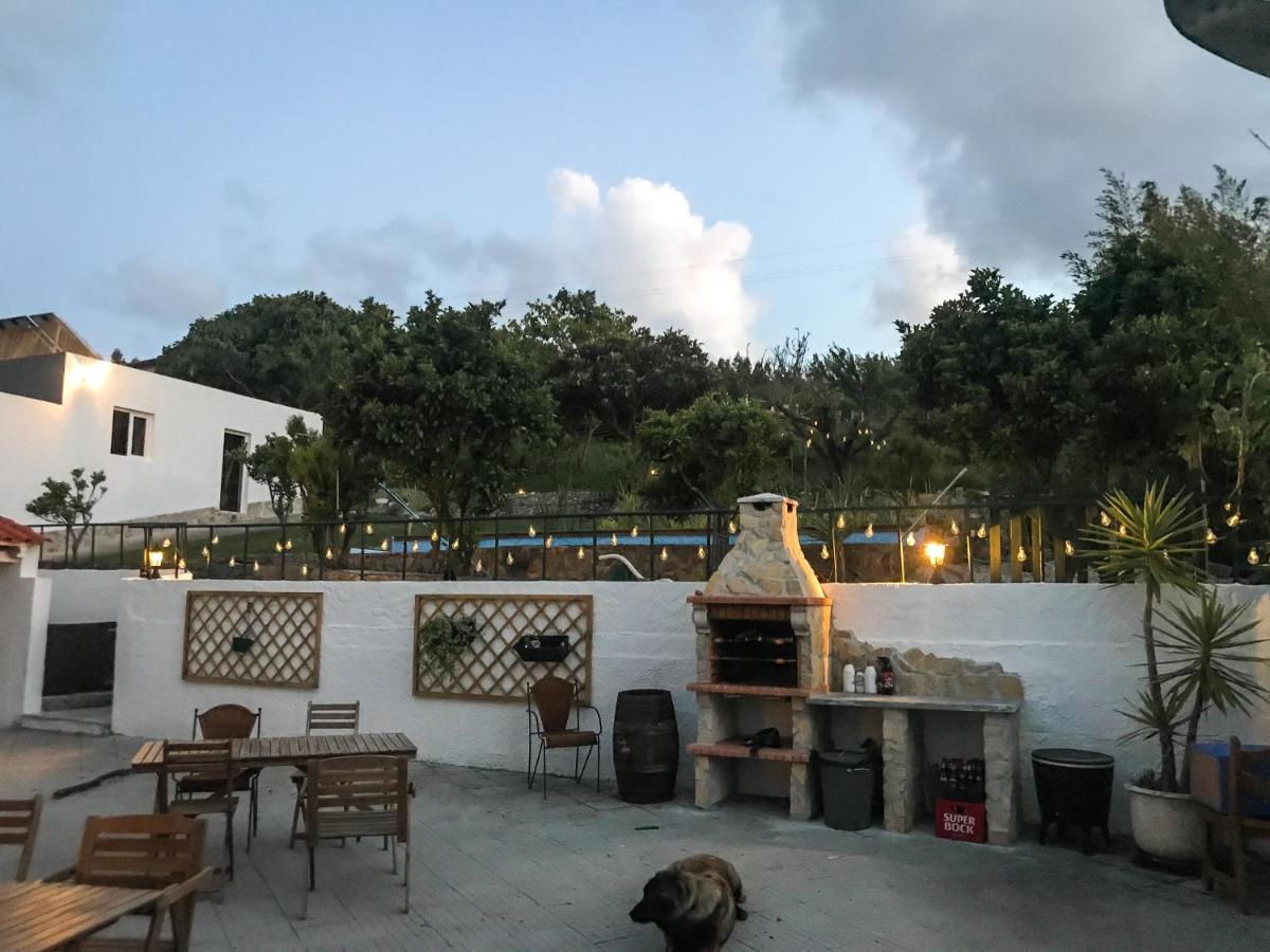 The Far End Surf House - Surf & Yoga Holidays Lourinhã Esterno foto