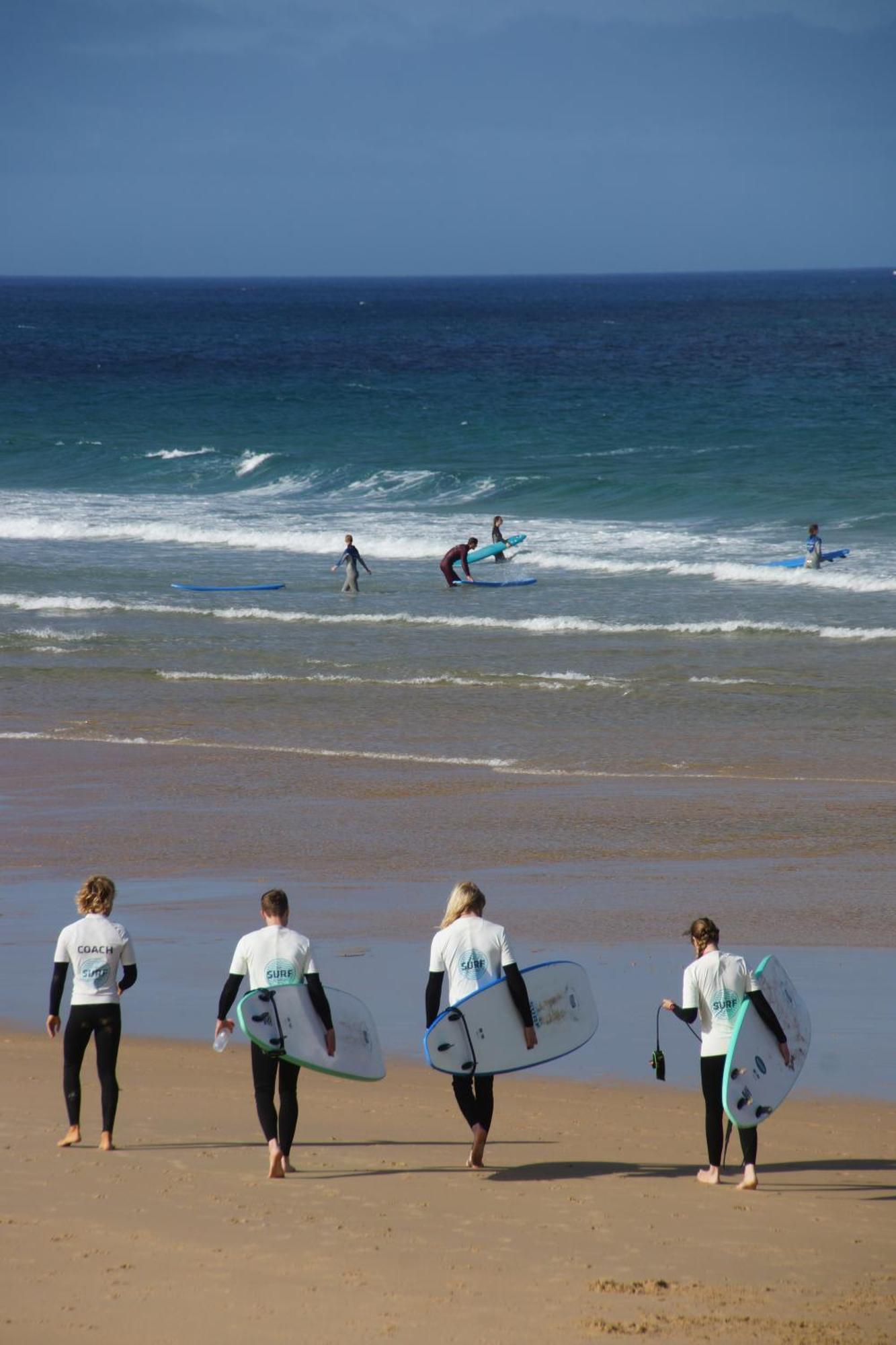The Far End Surf House - Surf & Yoga Holidays Lourinhã Esterno foto