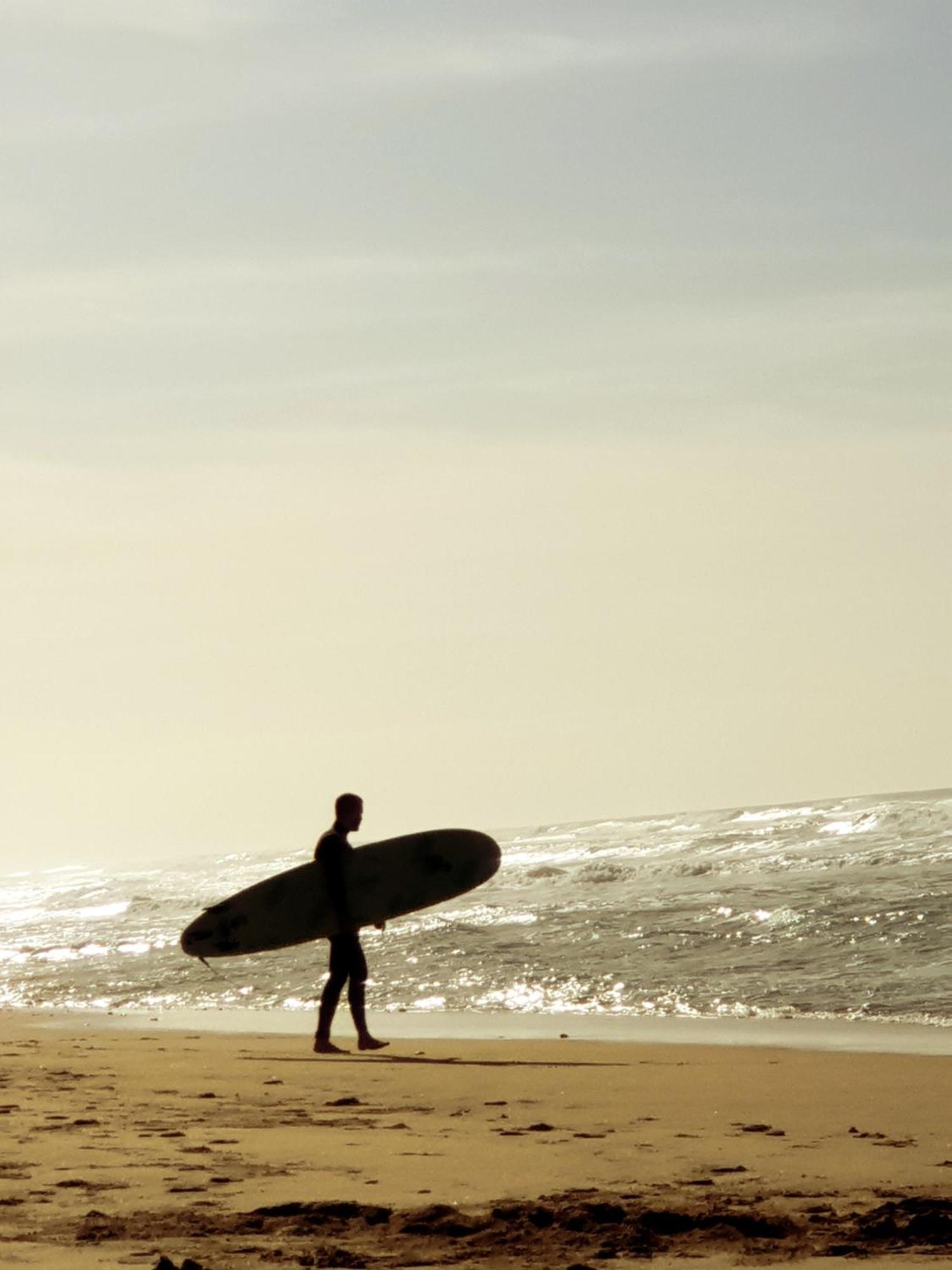 The Far End Surf House - Surf & Yoga Holidays Lourinhã Esterno foto