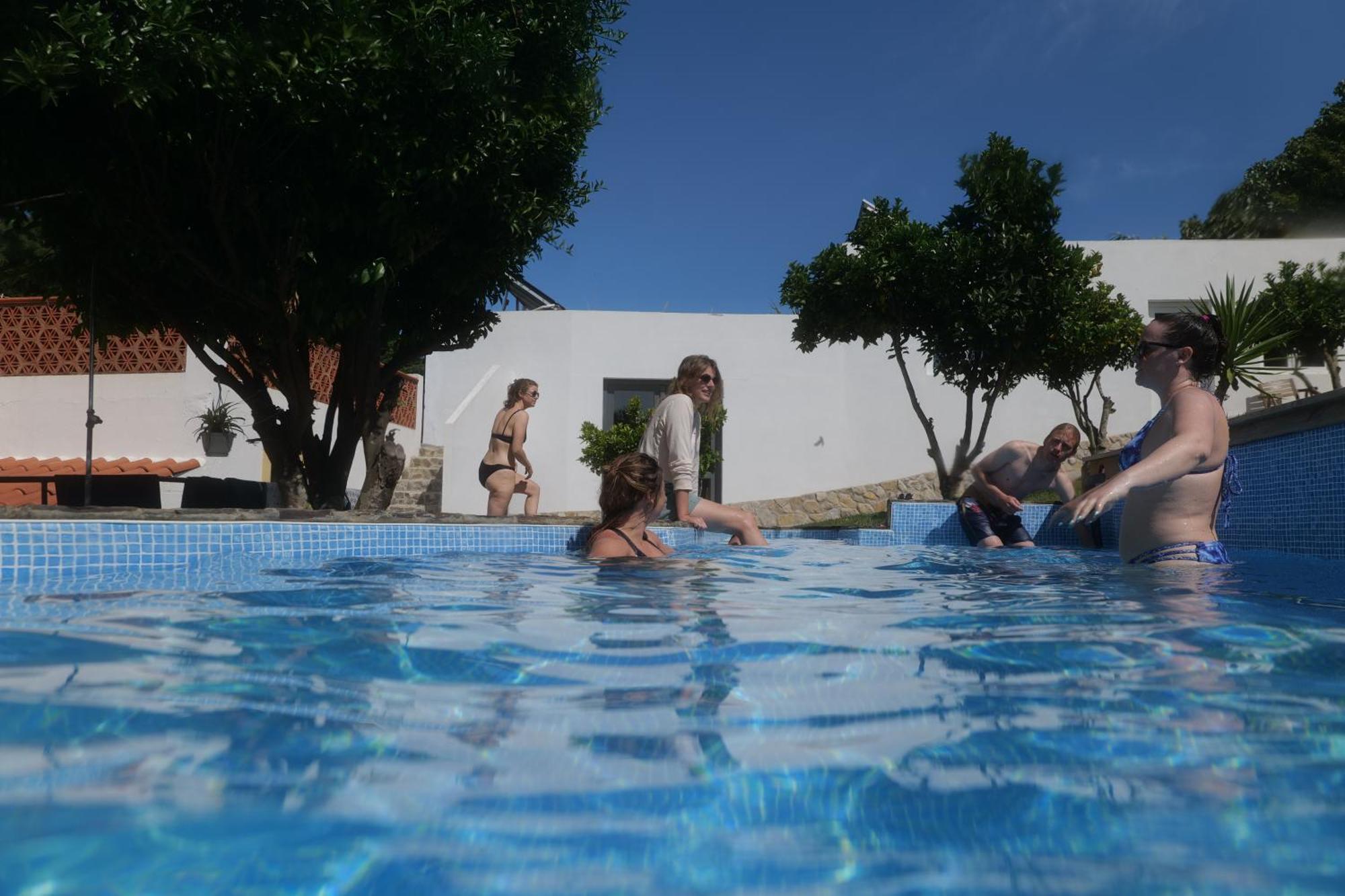 The Far End Surf House - Surf & Yoga Holidays Lourinhã Esterno foto