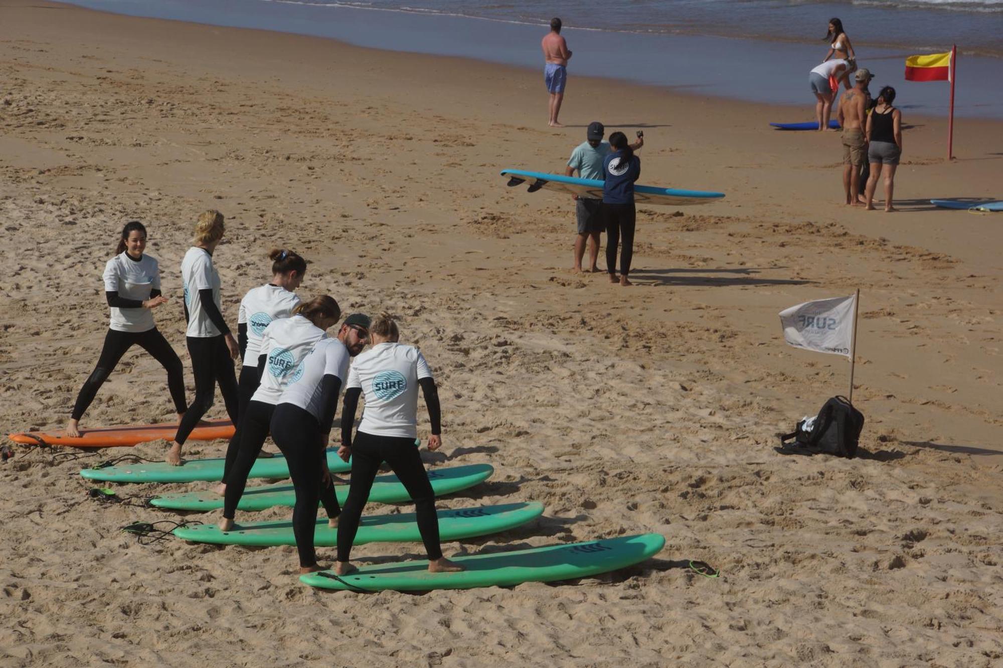 The Far End Surf House - Surf & Yoga Holidays Lourinhã Esterno foto