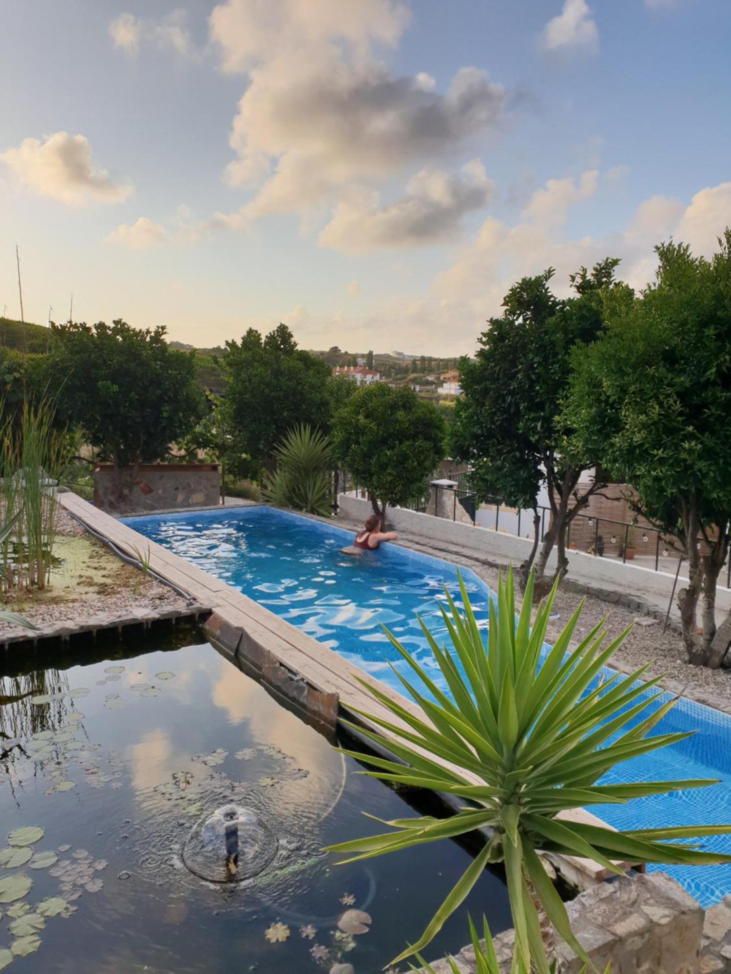 The Far End Surf House - Surf & Yoga Holidays Lourinhã Esterno foto