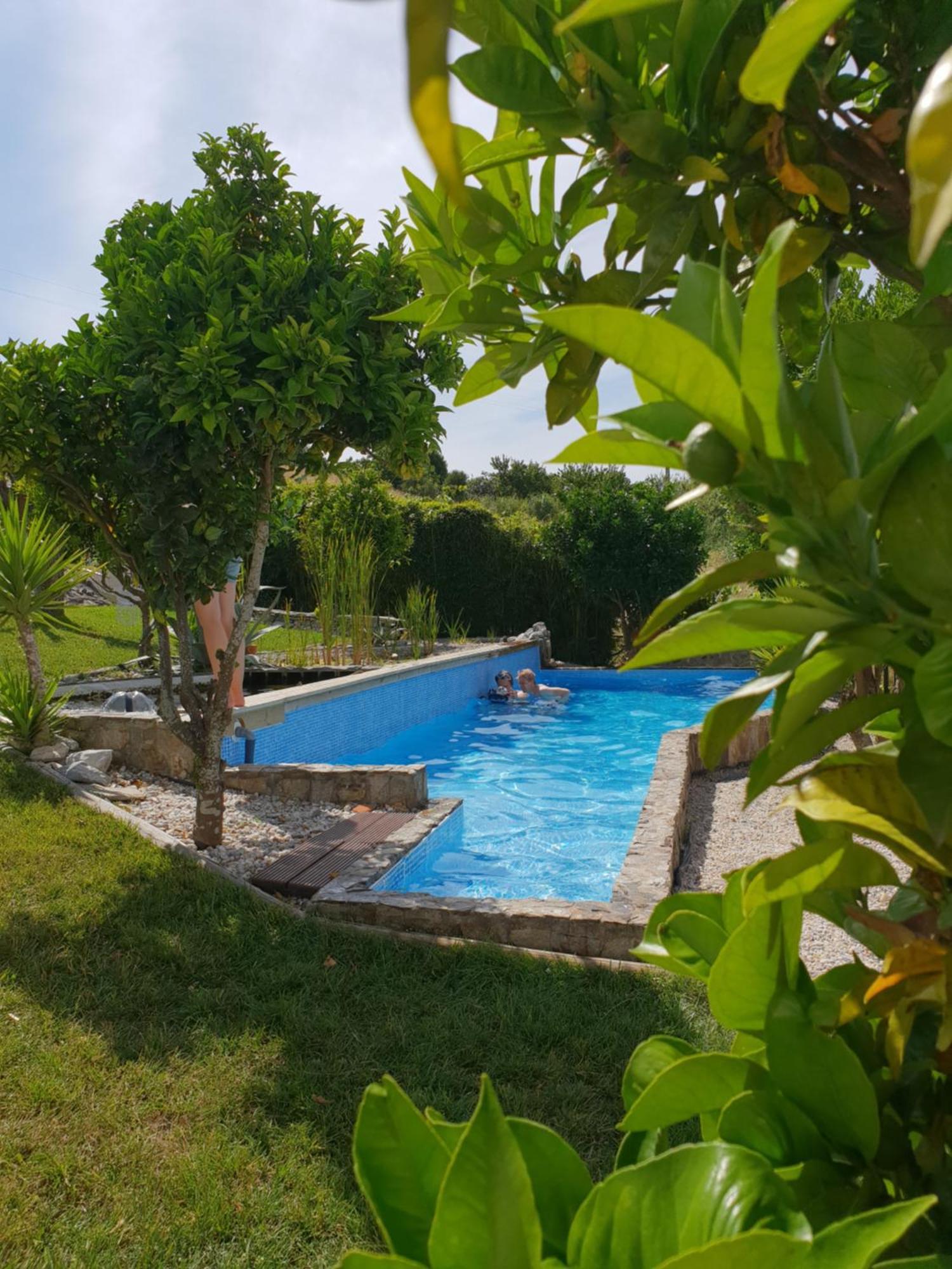 The Far End Surf House - Surf & Yoga Holidays Lourinhã Esterno foto