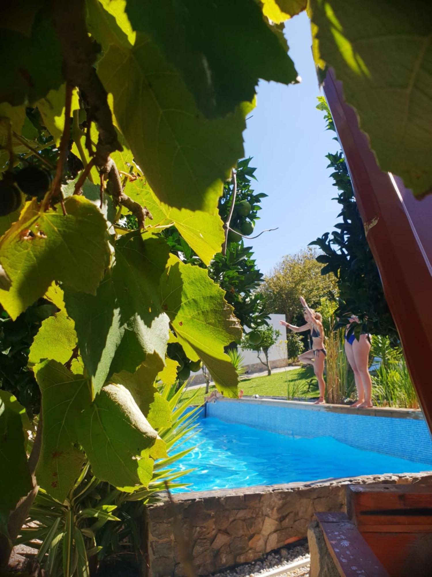 The Far End Surf House - Surf & Yoga Holidays Lourinhã Esterno foto