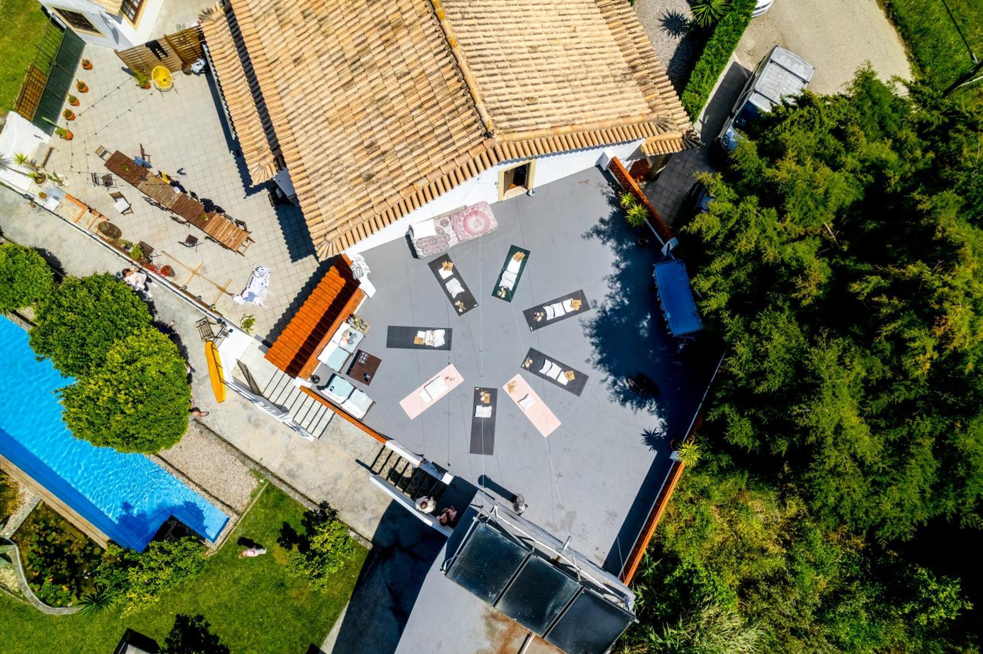 The Far End Surf House - Surf & Yoga Holidays Lourinhã Esterno foto